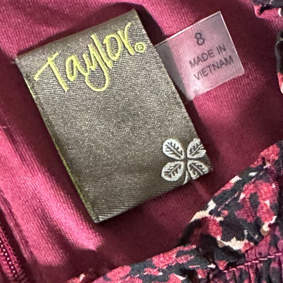 NEW TAYLOR CHIFFON SMOCKED RUFFLE DRESS DARK BLOOMCORE BURGUNDY SIZE 8 - Picture 5 of 7